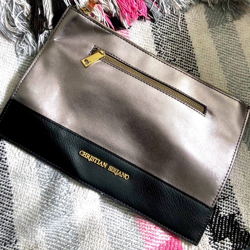 Black and sliver clutch purse